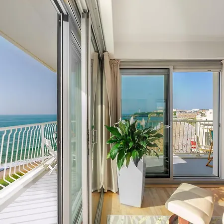 Bellevue Sea Views & Heart Of Appartamento *